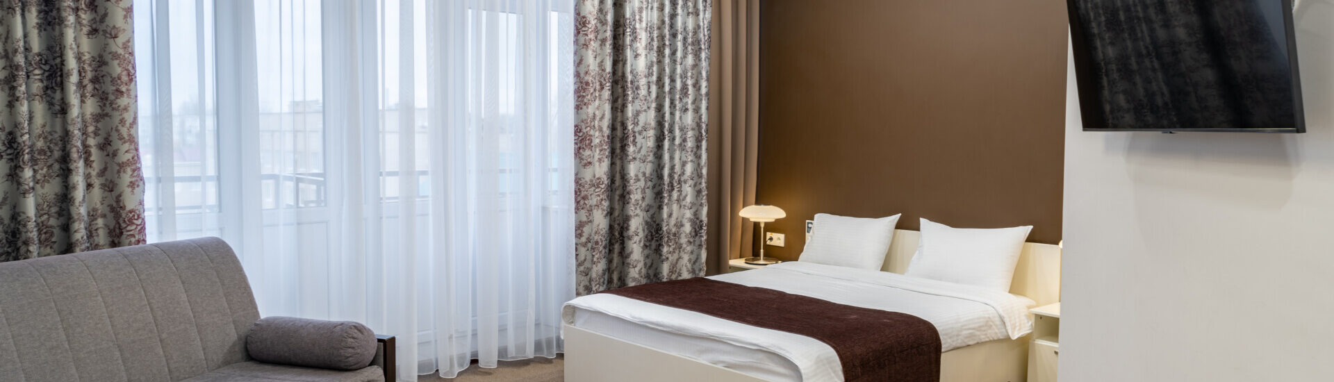 «Стандарт улучшенный» с видом на парк